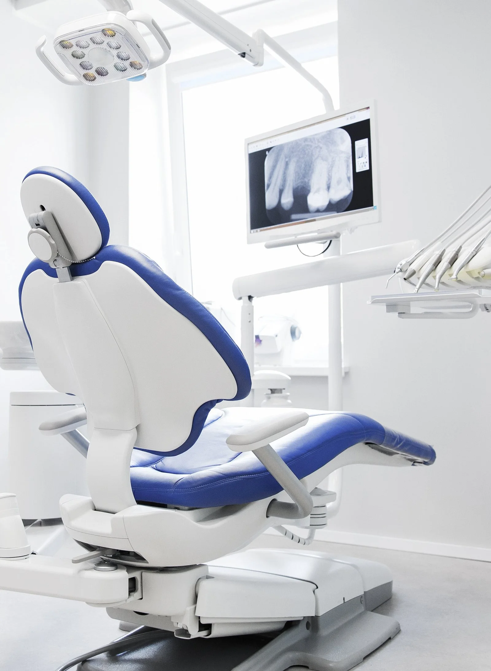interiorofnewmoderndentalclinicoffice-1 (1) Одонтологическая клиника